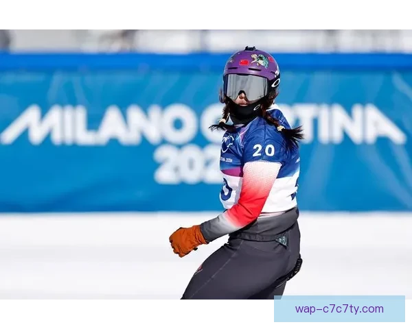 冬奥滑雪带手机真相揭秘背后原因